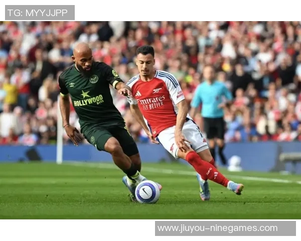 拜仁狂胜阿森纳四球大捷帽子戏法点燃友谊赛激情瞬间