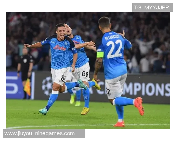 意甲激战：巴萨与那不勒斯鏖战成平局全场观众沸腾点评回顾