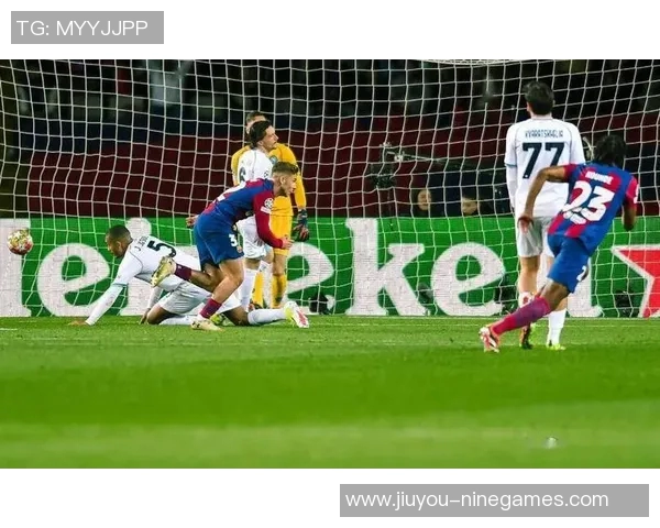 国王杯惊天逆转里昂5-0狂胜巴萨补时进球点燃全场激情